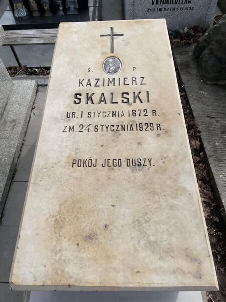 Plik:Skalski pomnik.jpg